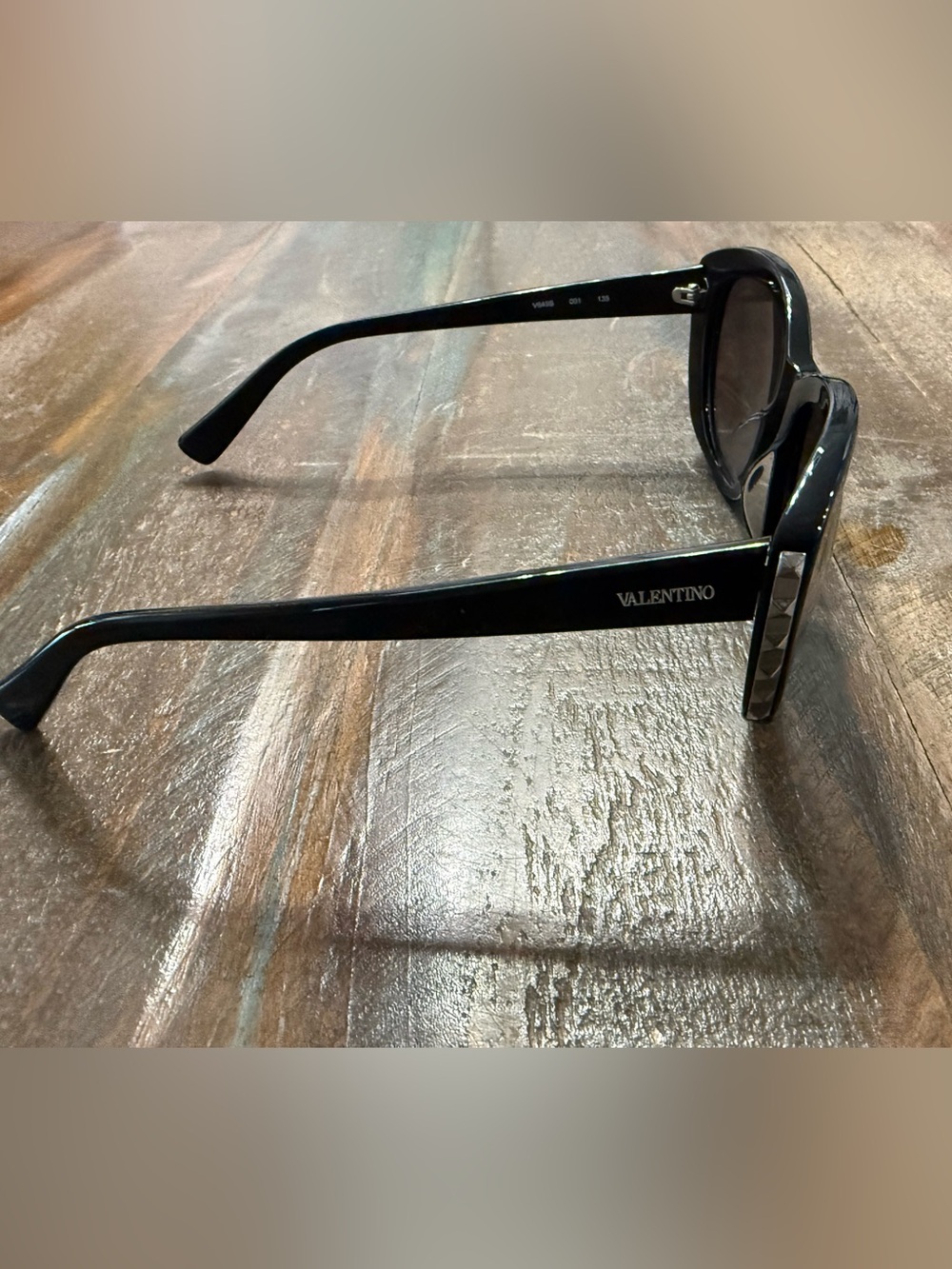 Valentino Model V649S Glossy Black Cat Eye Sunglasses w/ Stud Temple Detail NWT - Picture 6 of 10